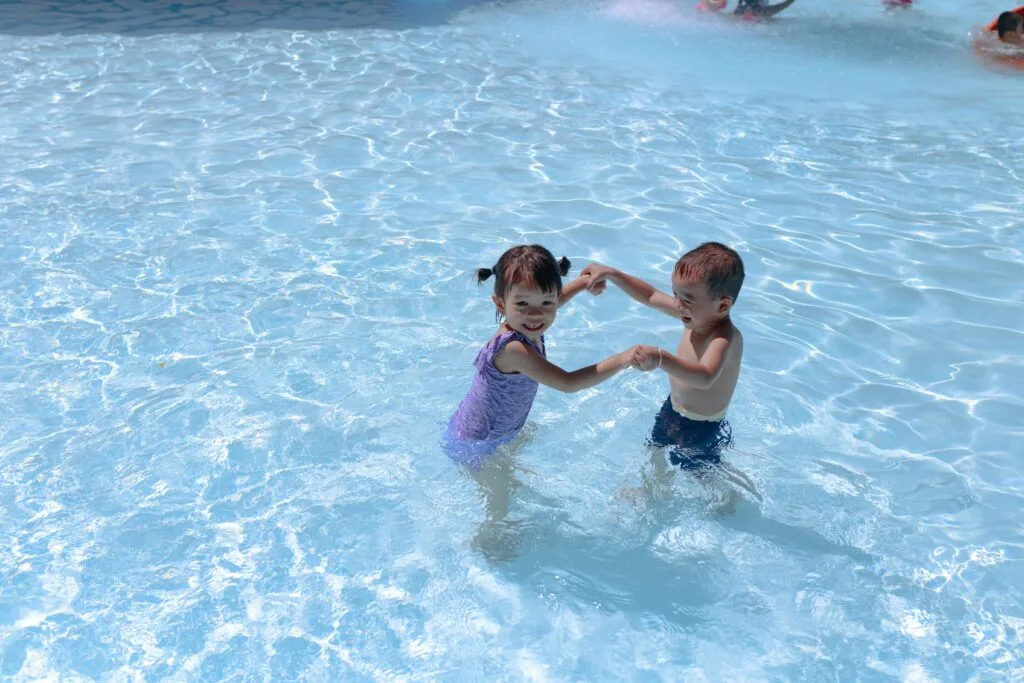 3 Amazing Health Benefits Of Swimming In Toddlers That Will Blow Your Mind!