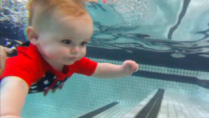 can babies swim naturally